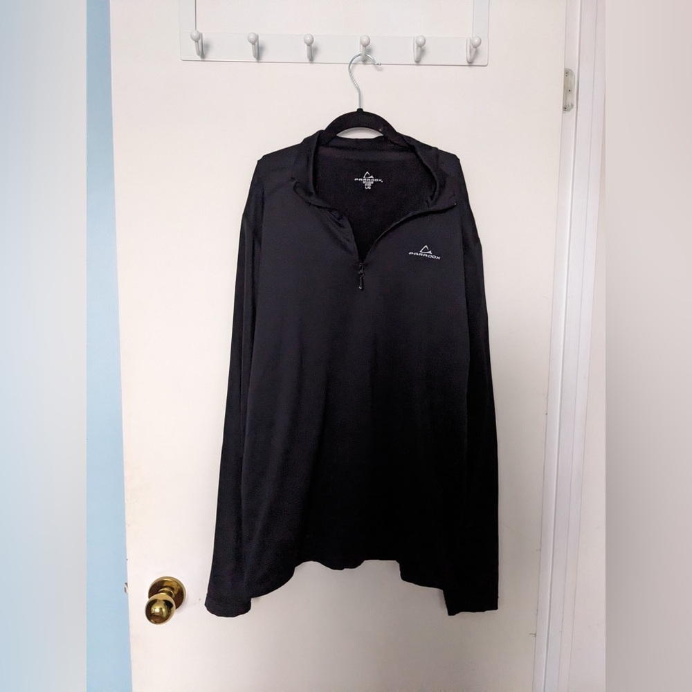 Paradox Black Pullover size large